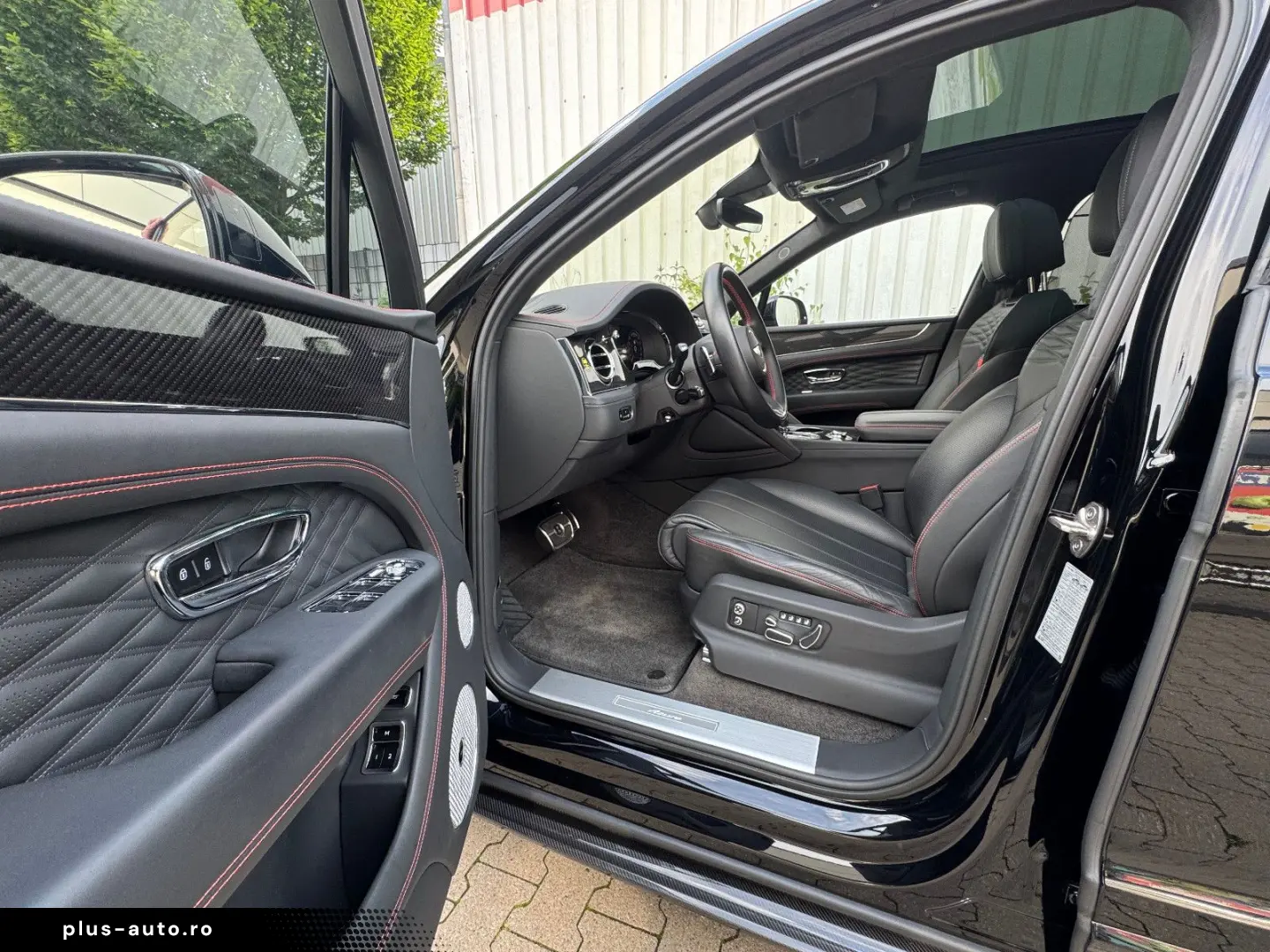 BENTLEY Bentayga Azure Blackline Sport Carbon