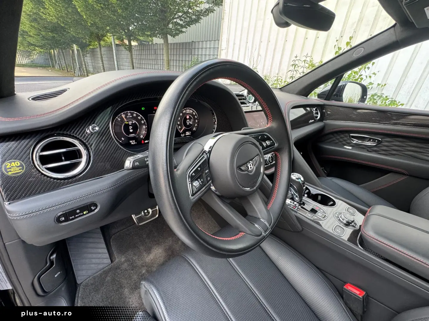 BENTLEY Bentayga Azure Blackline Sport Carbon