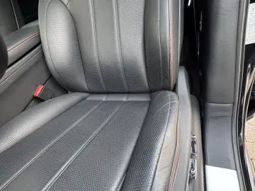 BENTLEY Bentayga Azure Blackline Sport Carbon