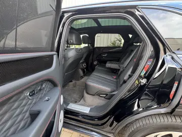 BENTLEY Bentayga Azure Blackline Sport Carbon