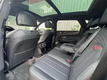 BENTLEY Bentayga Azure Blackline Sport Carbon