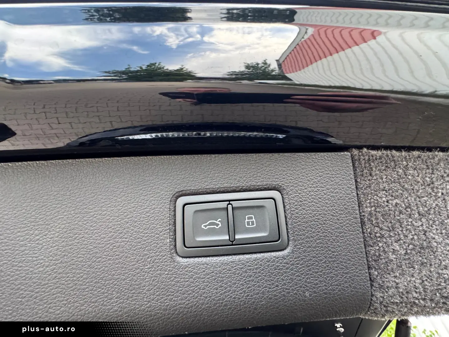 BENTLEY Bentayga Azure Blackline Sport Carbon