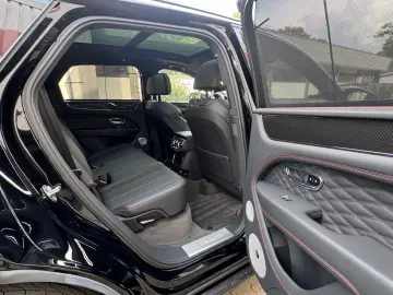 BENTLEY Bentayga Azure Blackline Sport Carbon