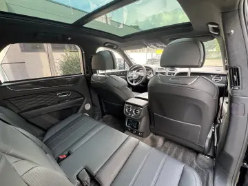 BENTLEY Bentayga Azure Blackline Sport Carbon