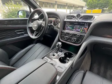 BENTLEY Bentayga Azure Blackline Sport Carbon