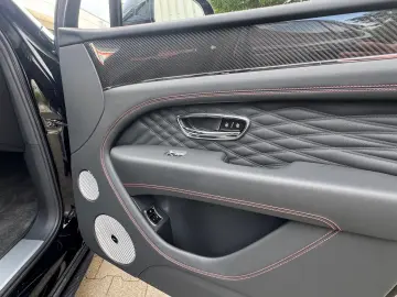 BENTLEY Bentayga Azure Blackline Sport Carbon