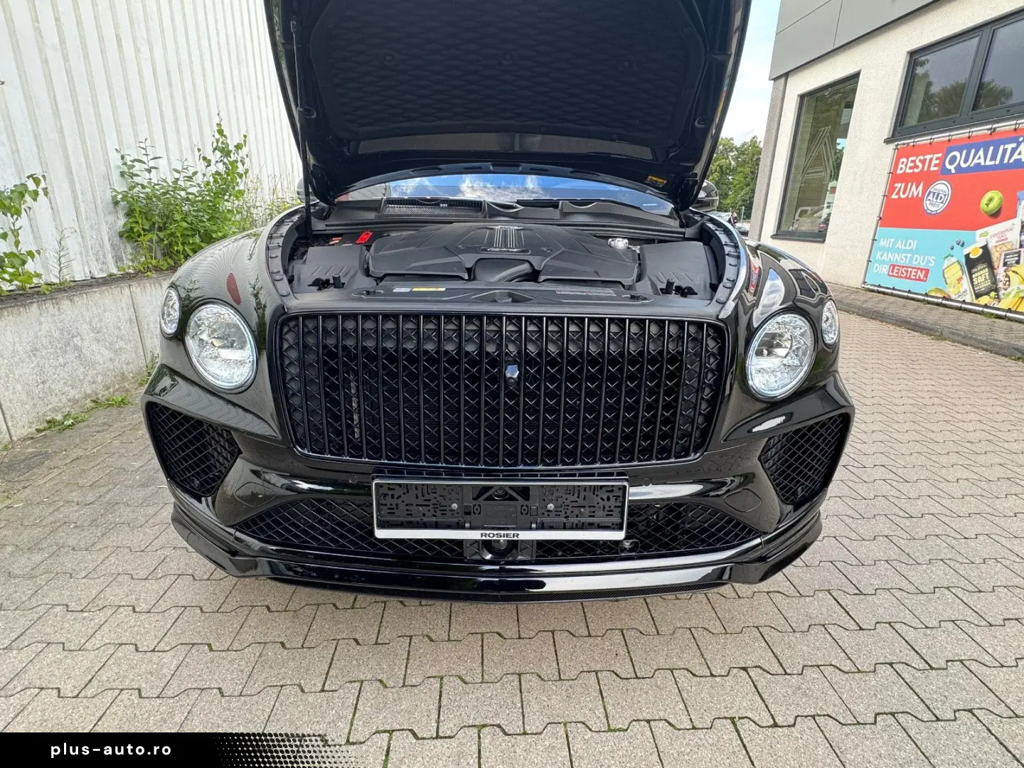 BENTLEY Bentayga Azure Blackline Sport Carbon