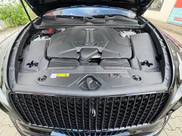 BENTLEY Bentayga Azure Blackline Sport Carbon