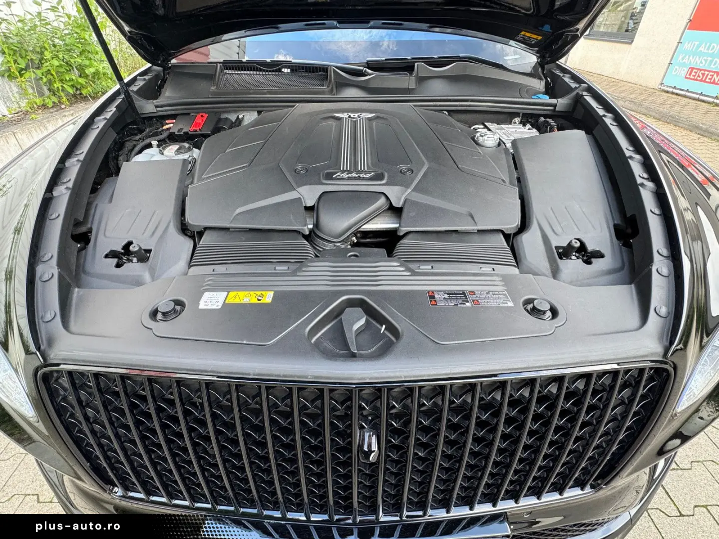 BENTLEY Bentayga Azure Blackline Sport Carbon