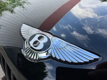 BENTLEY Bentayga Azure Blackline Sport Carbon