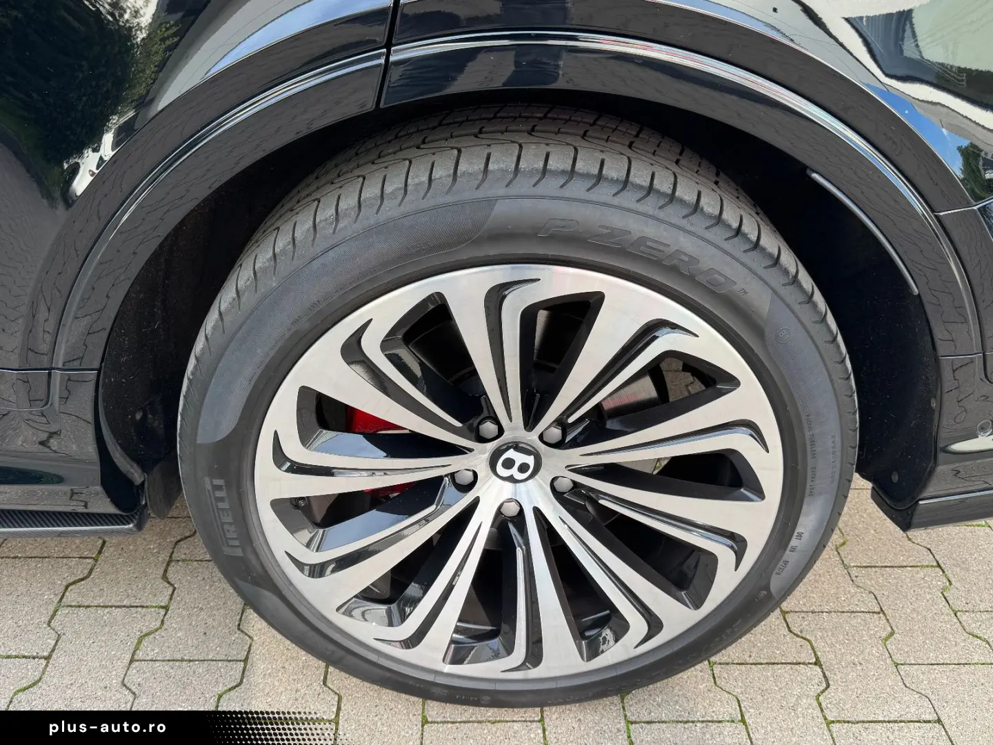 BENTLEY Bentayga Azure Blackline Sport Carbon