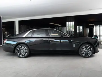ROLLS ROYCE Ghost