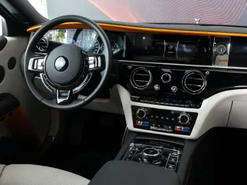 ROLLS ROYCE Ghost