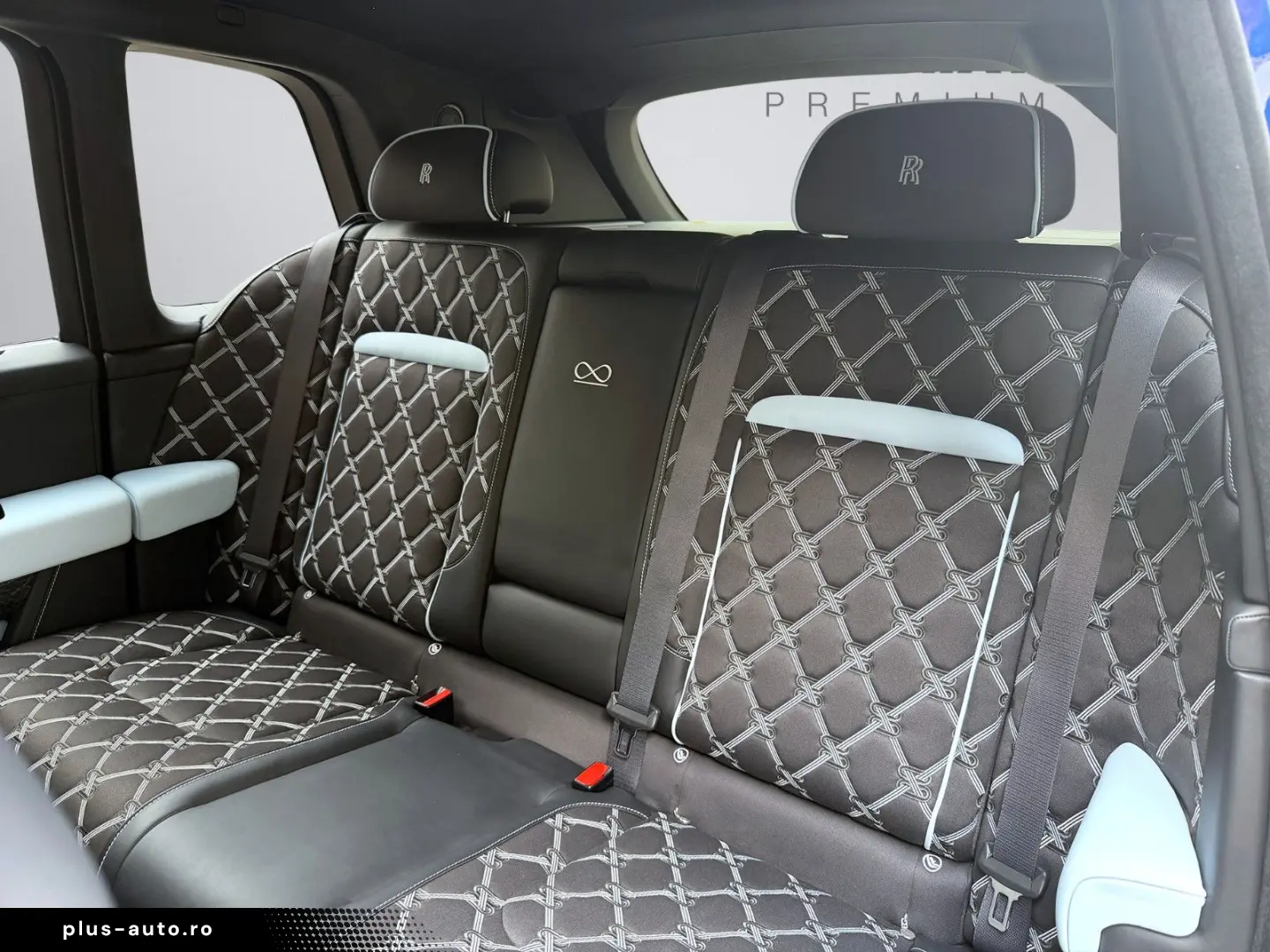 ROLLS ROYCE Cullinan Black Badge Series II 23  Lounge Seats