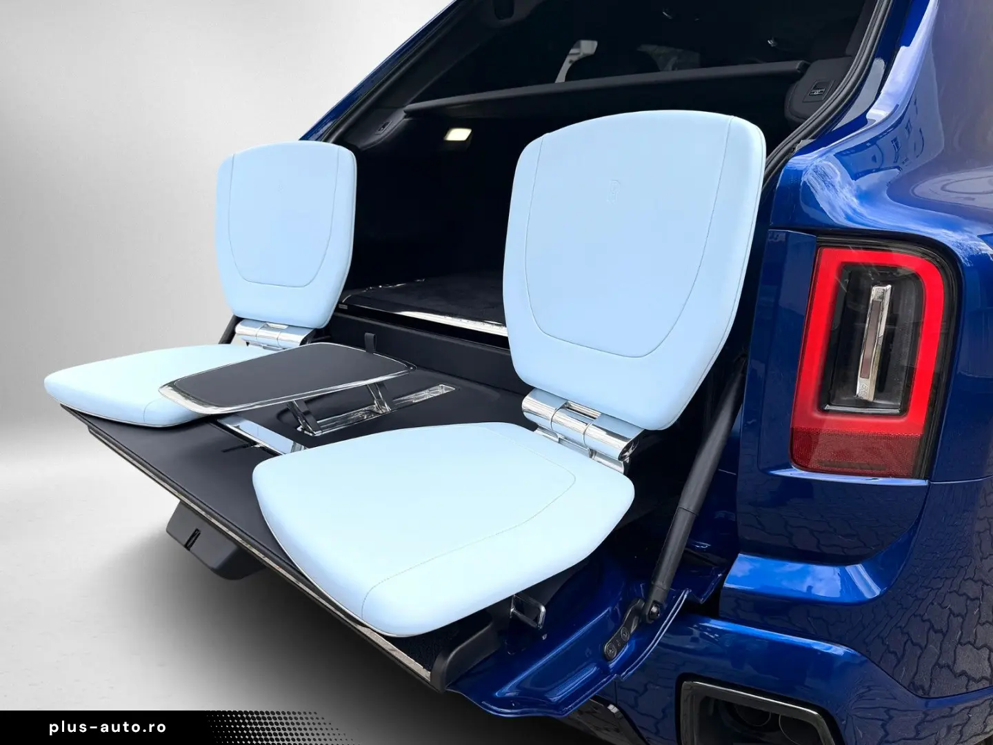 ROLLS ROYCE Cullinan Black Badge Series II 23  Lounge Seats