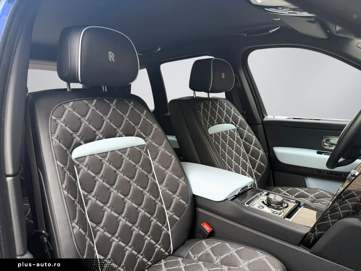 ROLLS ROYCE Cullinan Black Badge Series II 23  Lounge Seats