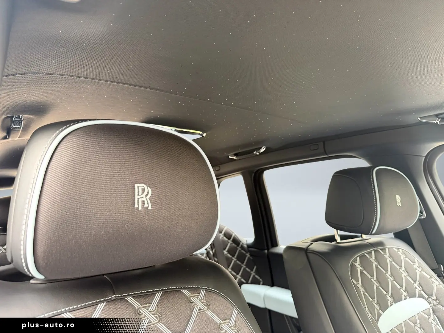 ROLLS ROYCE Cullinan Black Badge Series II 23  Lounge Seats