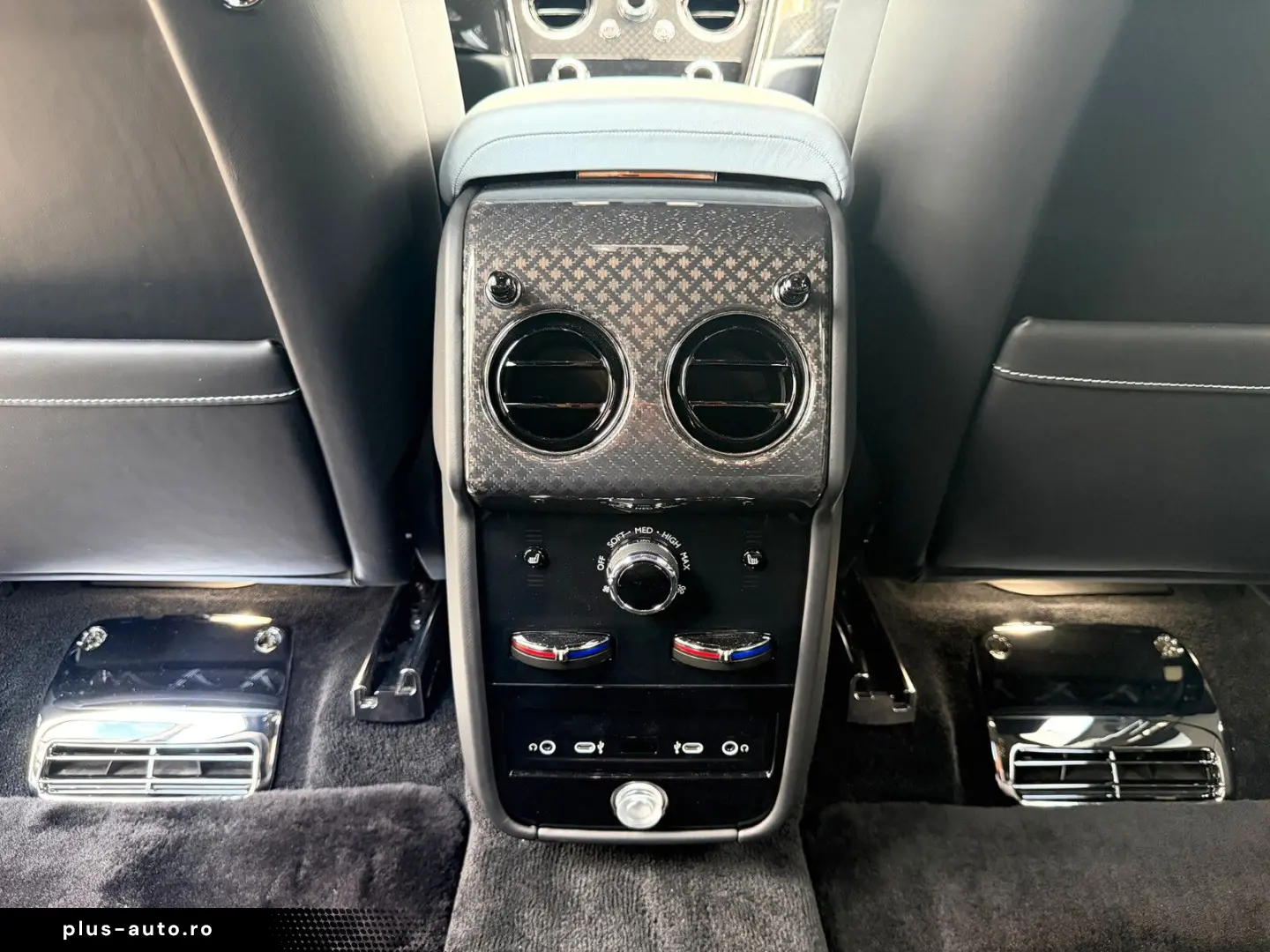ROLLS ROYCE Cullinan Black Badge Series II 23  Lounge Seats