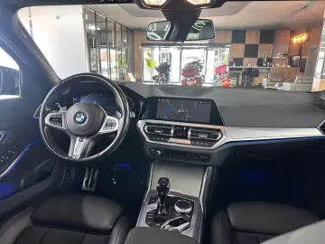 BMW 320d xDrive M Sport SHADOW