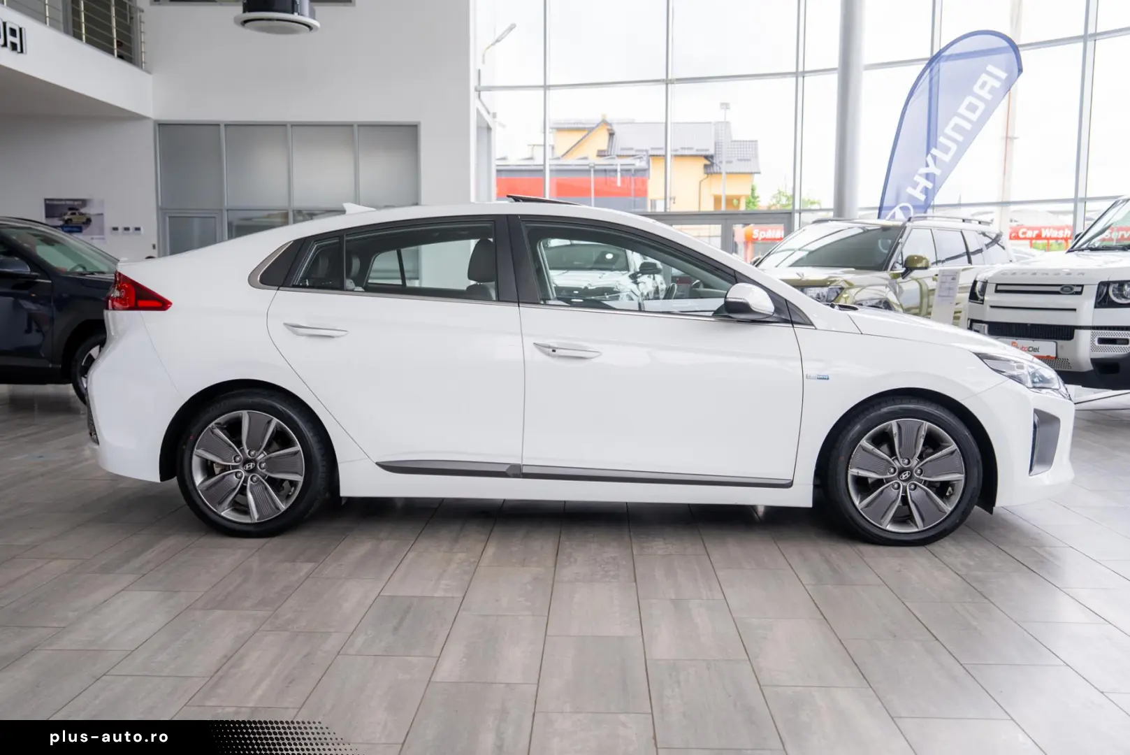 Hyundai Ioniq 1.6 GDI Hybrid DCT