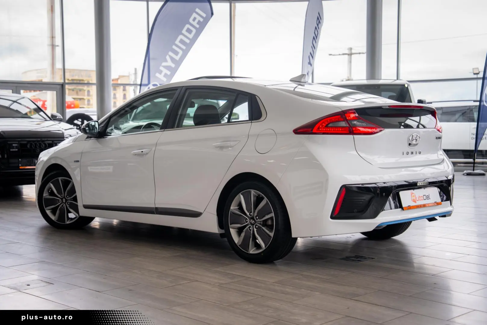 Hyundai Ioniq 1.6 GDI Hybrid DCT
