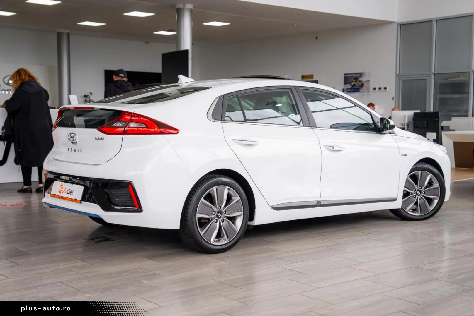 Hyundai Ioniq 1.6 GDI Hybrid DCT