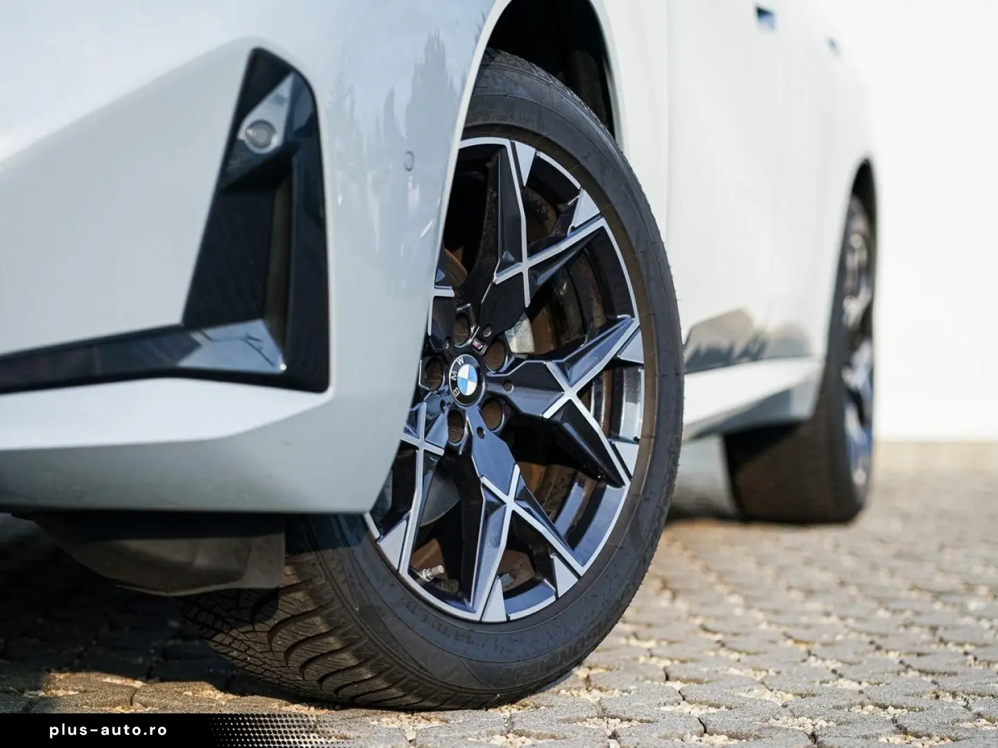 BMW X3 20 xDrive M-Sport 19  AHK ACC PANO KoZg 360