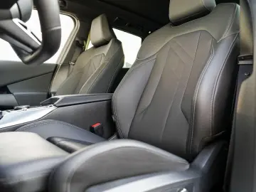 BMW X3 20 xDrive M-Sport 19  AHK ACC PANO KoZg 360