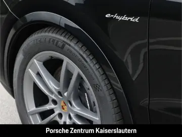 PORSCHE Cayenne E-Hybrid InnoDrive HA-Lenkung Sportabgas