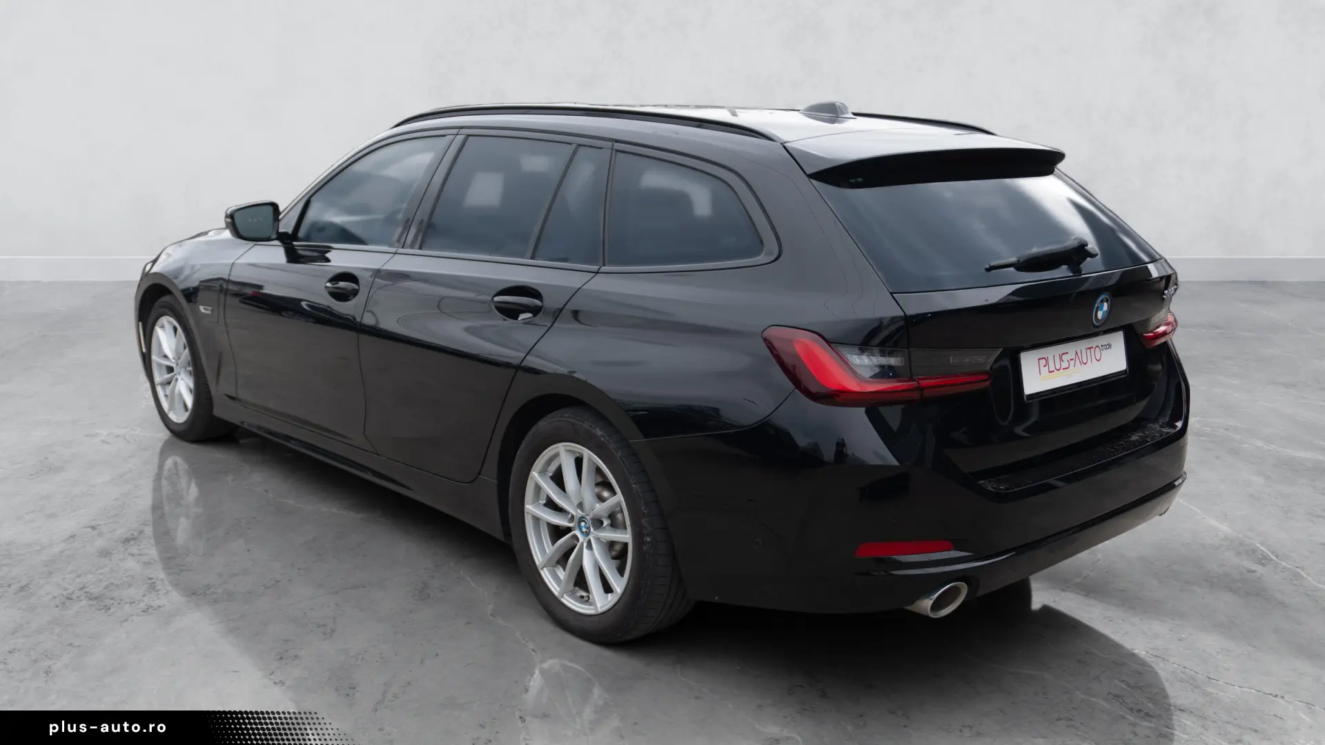 BMW 320e Touring  LED  Pano  ACC
