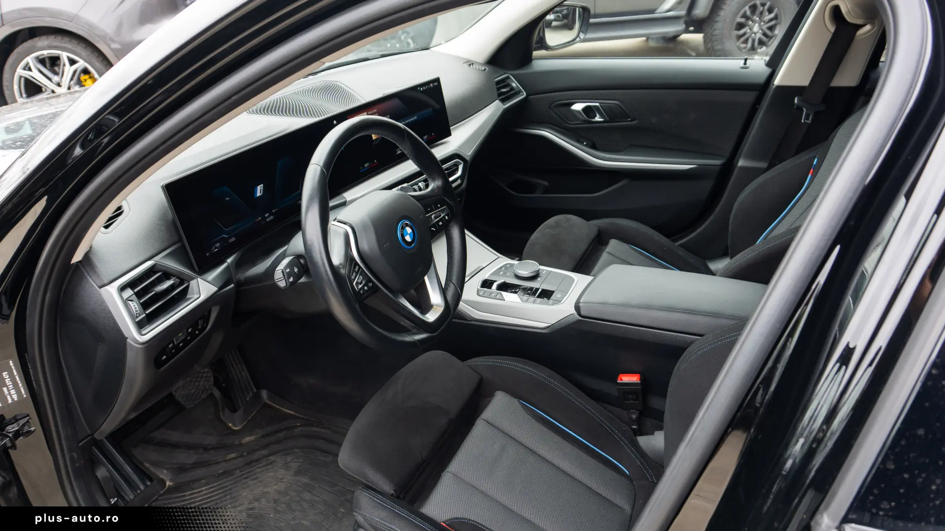 BMW 320e Touring  LED  Pano  ACC
