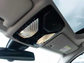 BMW 320e Touring  LED  Pano  ACC
