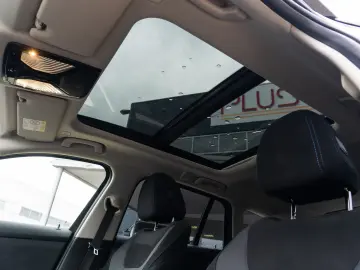 BMW 320e Touring  LED  Pano  ACC