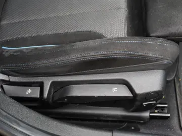 BMW 320e Touring  LED  Pano  ACC