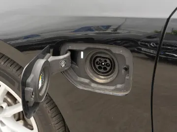 BMW 320e Touring  LED  Pano  ACC