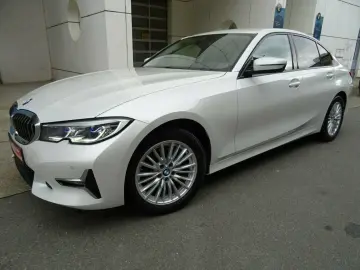 BMW 320D LuxuryLine  X Drive  piele