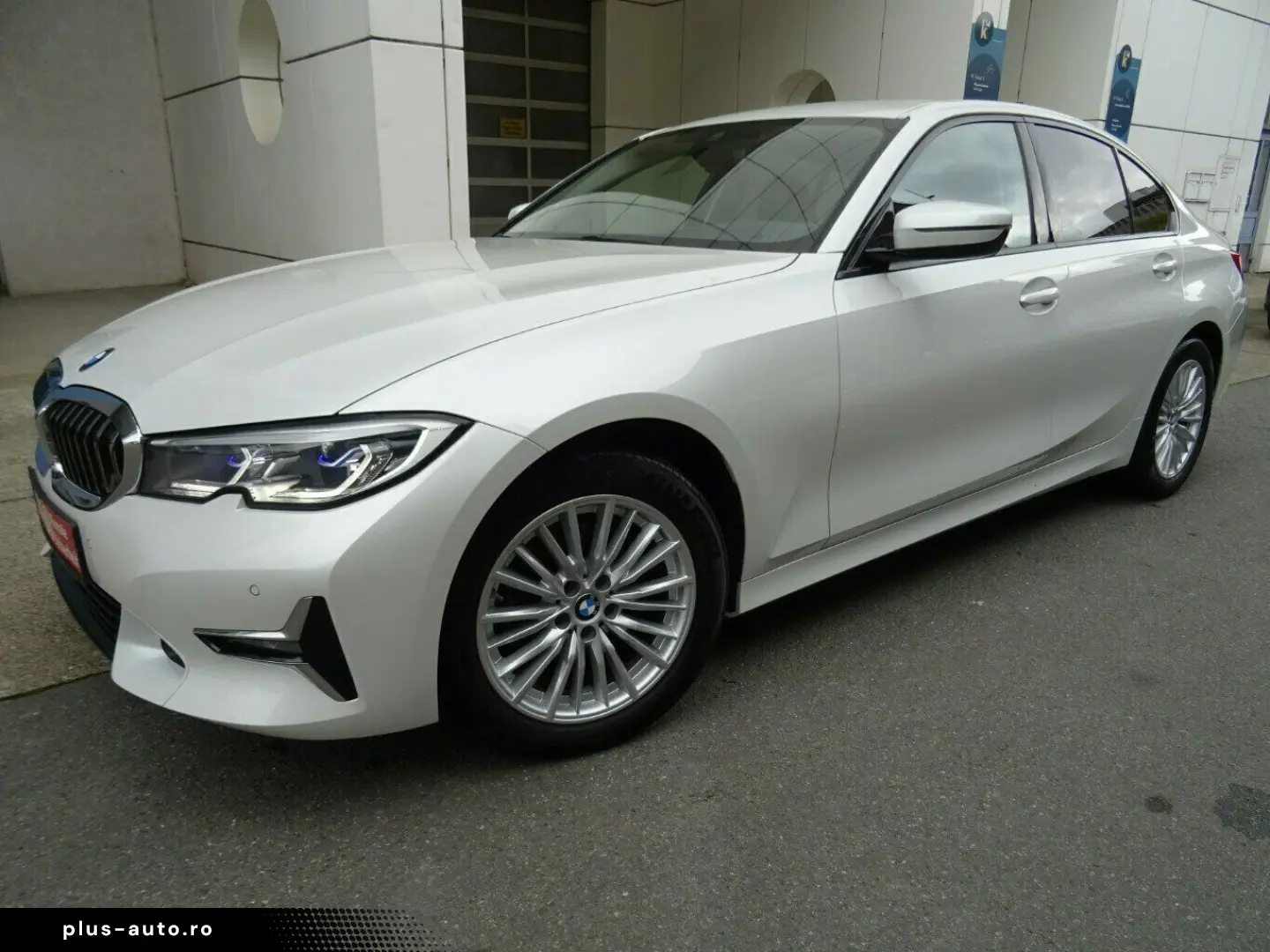 BMW 320D LuxuryLine  X Drive  piele