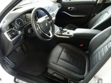 BMW 320D LuxuryLine  X Drive  piele