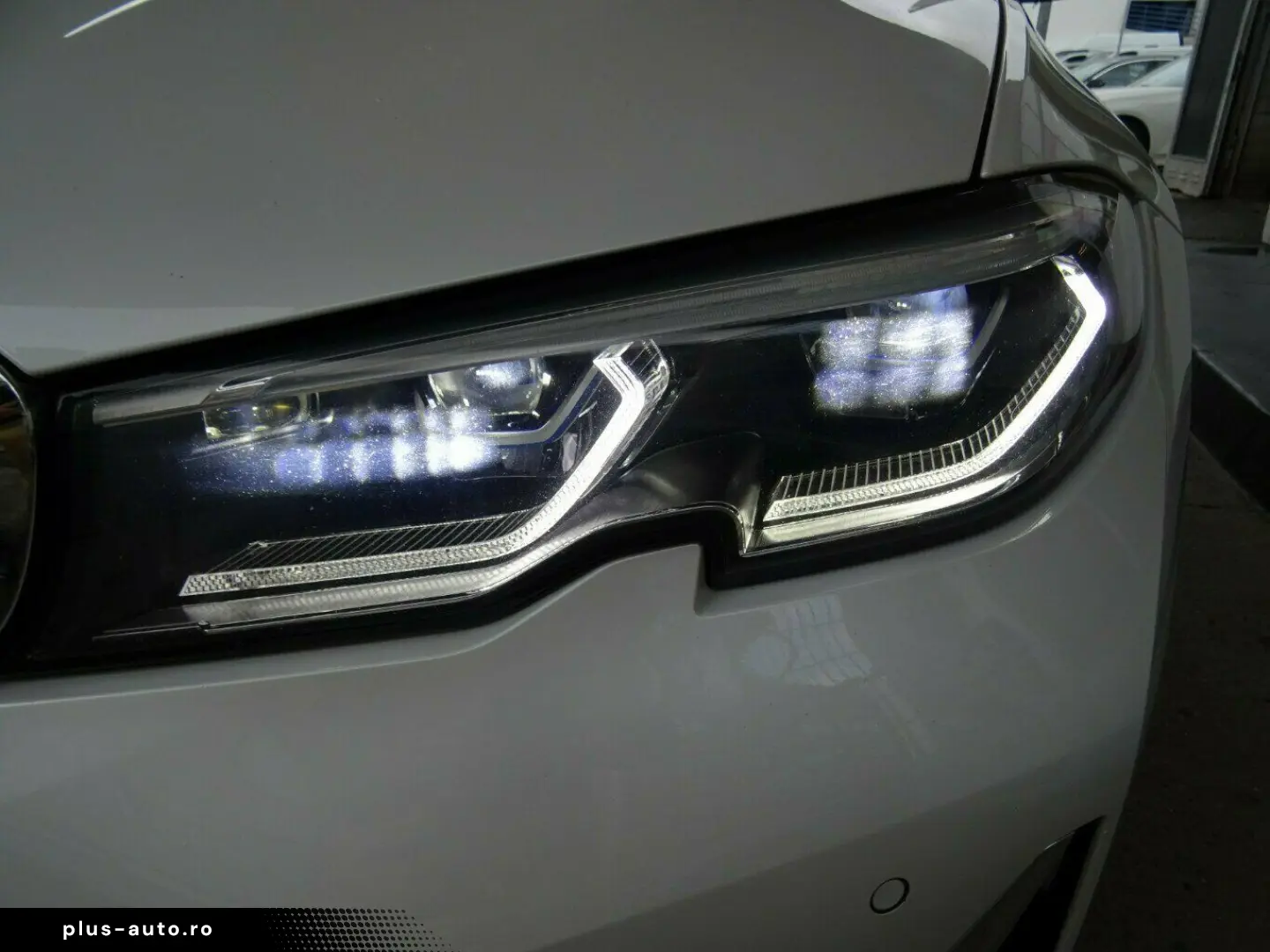 BMW 320D LuxuryLine  X Drive  piele