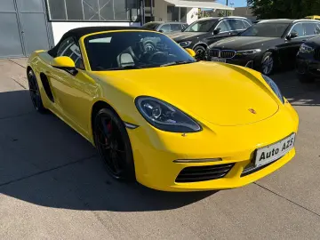 PORSCHE 718 Boxster S Cabrio 1.HAND BOSE NAVI LED