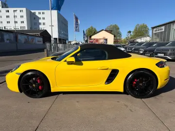 PORSCHE 718 Boxster S Cabrio 1.HAND BOSE NAVI LED