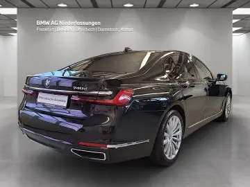 BMW 740d xDrive Standheizung Massage AHK Harman K