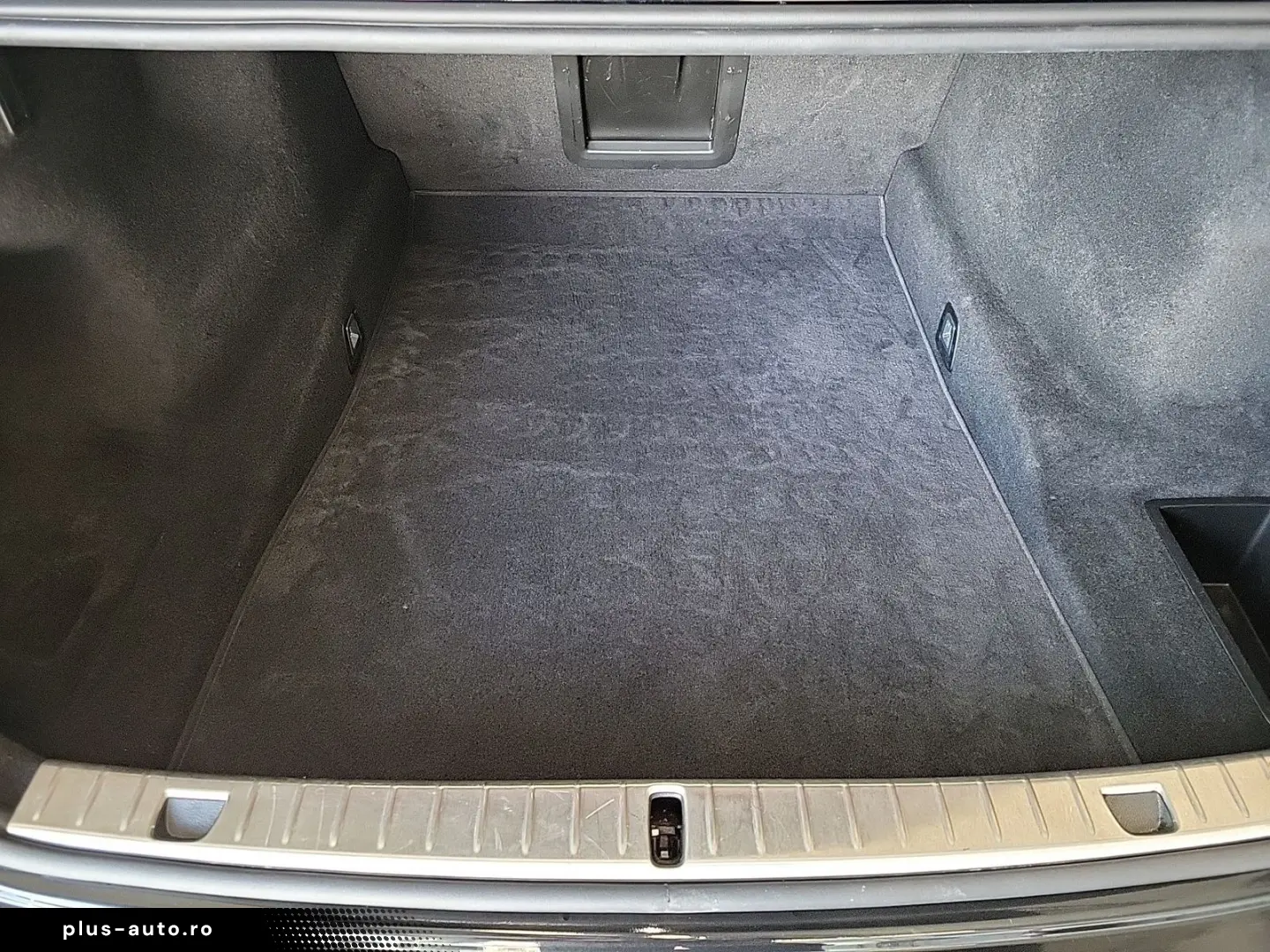 BMW 740d xDrive Standheizung Massage AHK Harman K