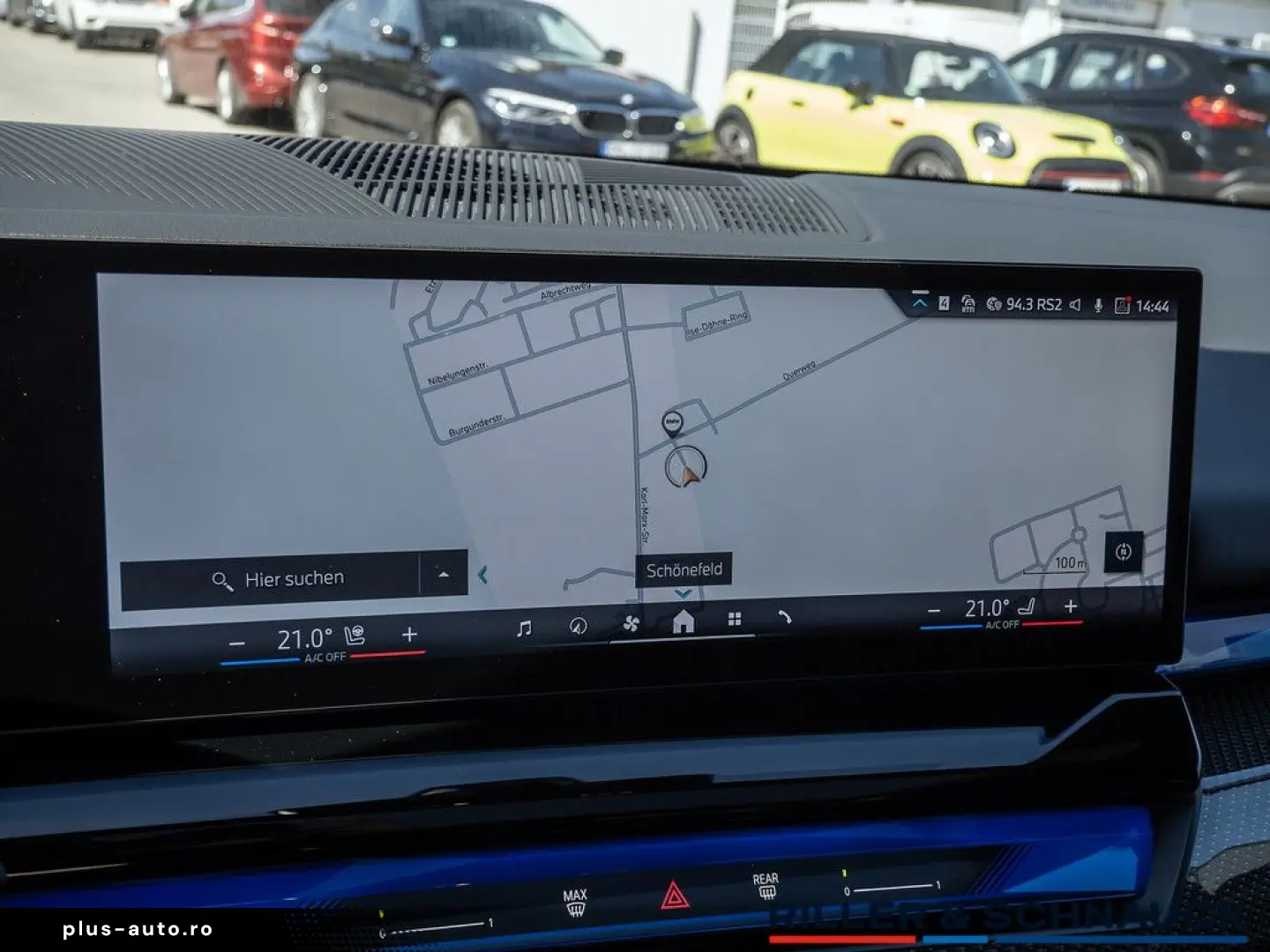 BMW 520i M-Sport H K ACC HUD SITZBELÜFTUNG PANO 360