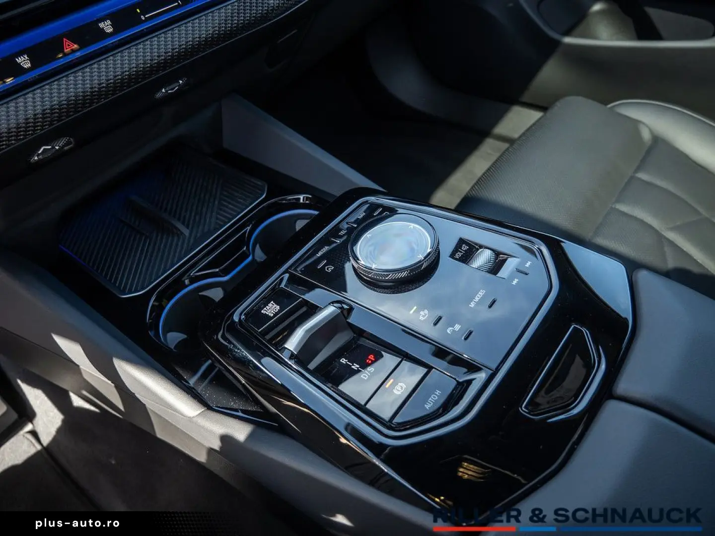 BMW 520i M-Sport H K ACC HUD SITZBELÜFTUNG PANO 360