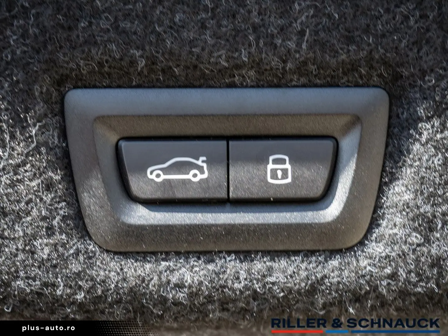 BMW 520i M-Sport H K ACC HUD SITZBELÜFTUNG PANO 360