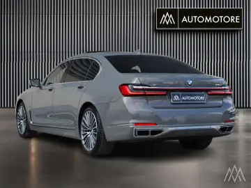 BMW 760Li XDrive 6.6L 585PS  V12 Excellence