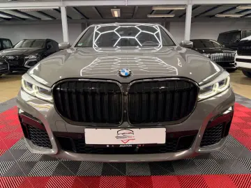 BMW 740 d xDrive M Sport HUD Sitzbelüftung B&W Laser