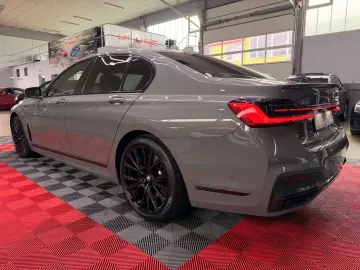 BMW 740 d xDrive M Sport HUD Sitzbelüftung B&W Laser