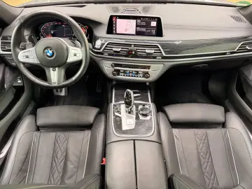 BMW 740 d xDrive M Sport HUD Sitzbelüftung B&W Laser
